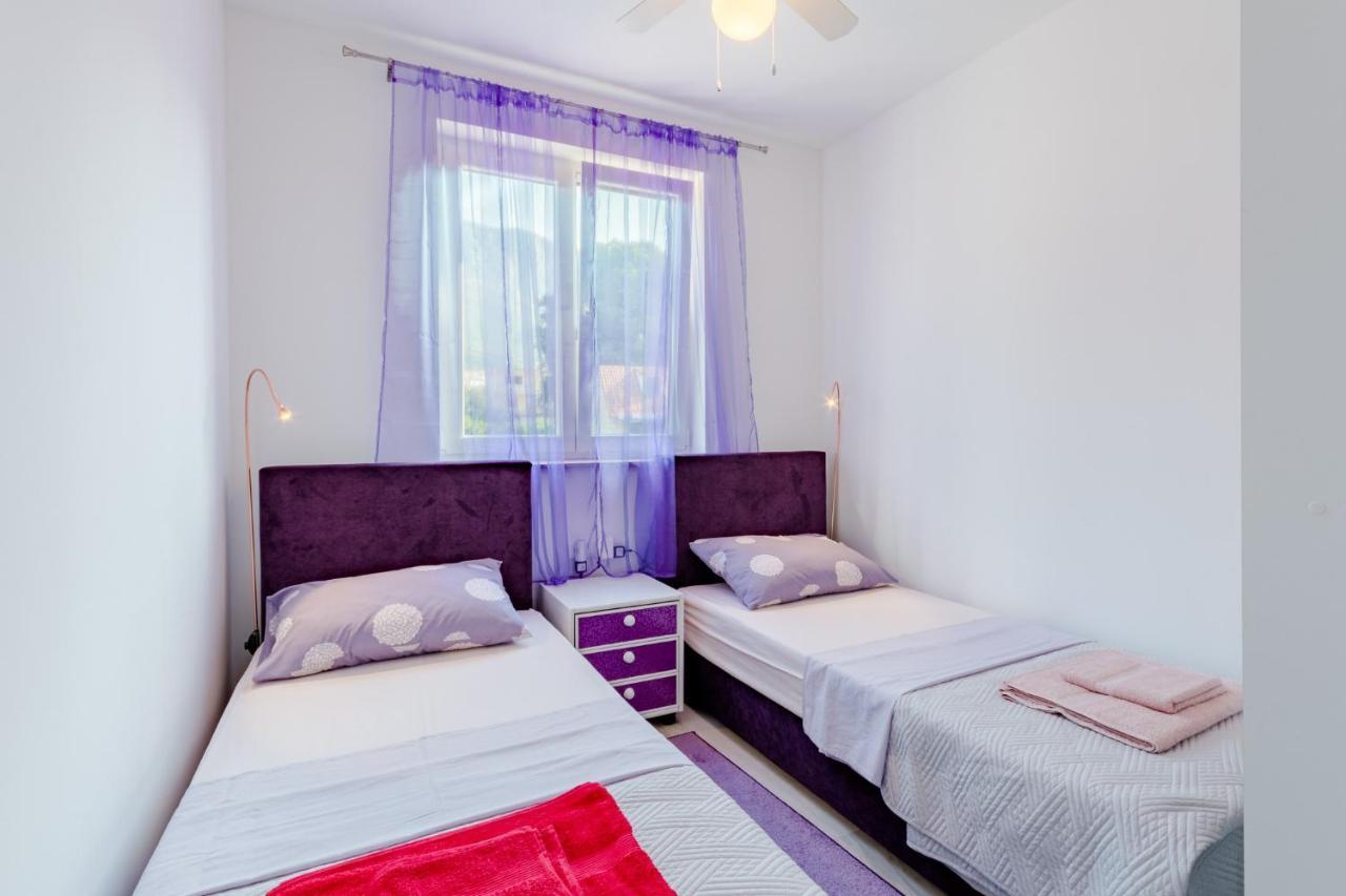 Apartment Karlo Kaštela Εξωτερικό φωτογραφία